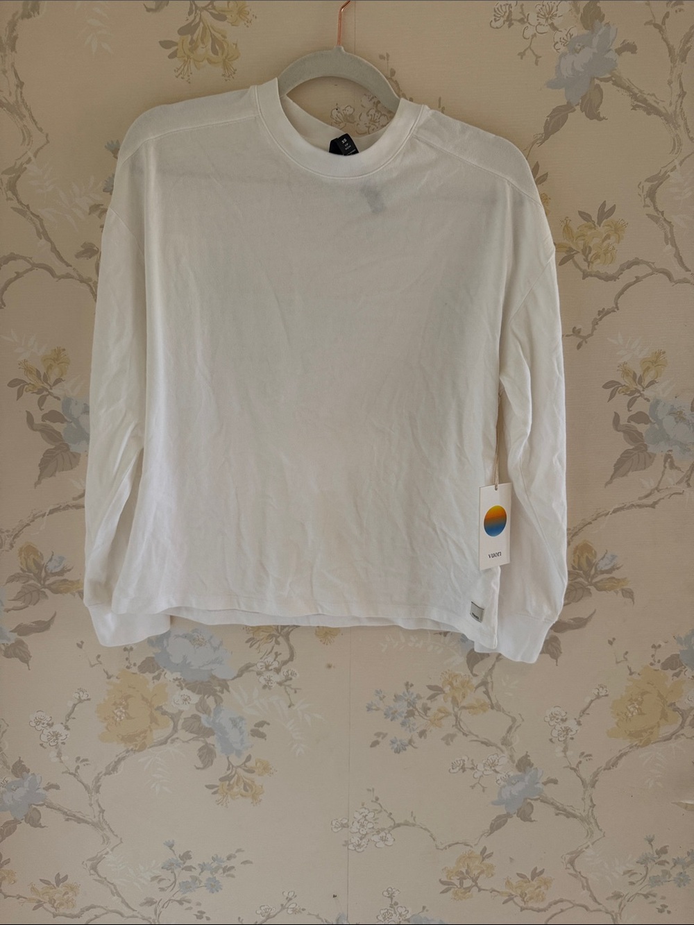Vuori White Long-Sleeve Crewneck Top